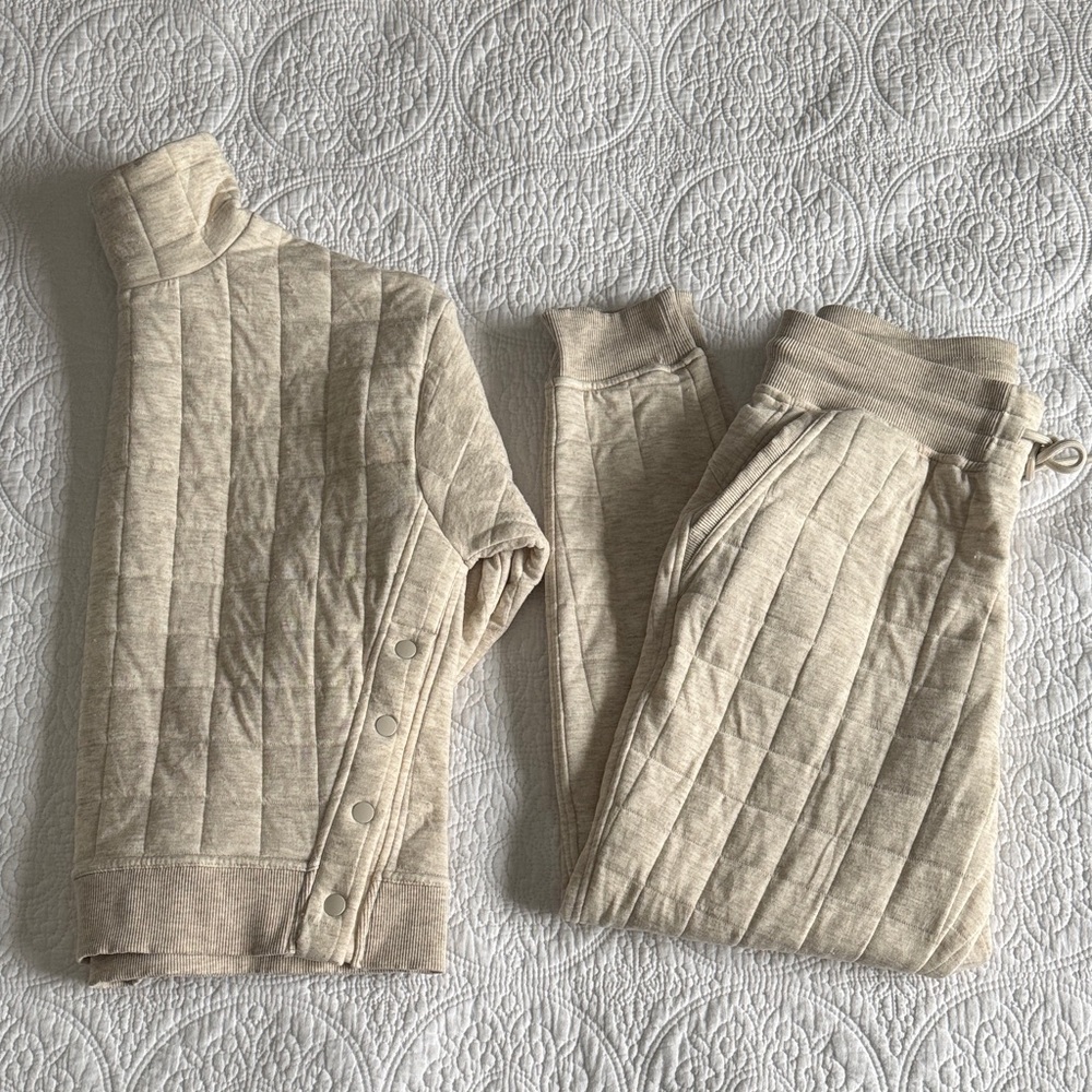 90 Degree By Reflex Square Quilted Pullover and Jogger Set - NWOT